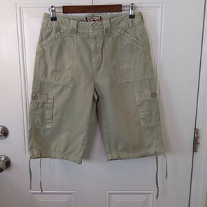 Caribbean Joe Green six pocket Bermuda shorts with drawstring leg